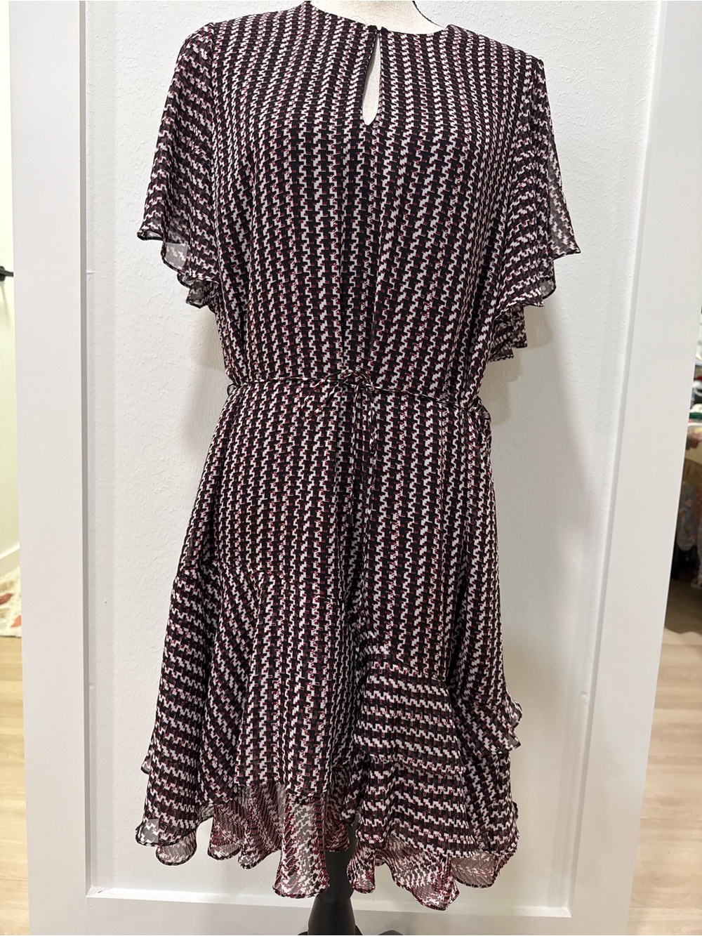 REISS Geometric  Mini Dress Tiered Ruffle Flutter Sleeve SizeUS 8